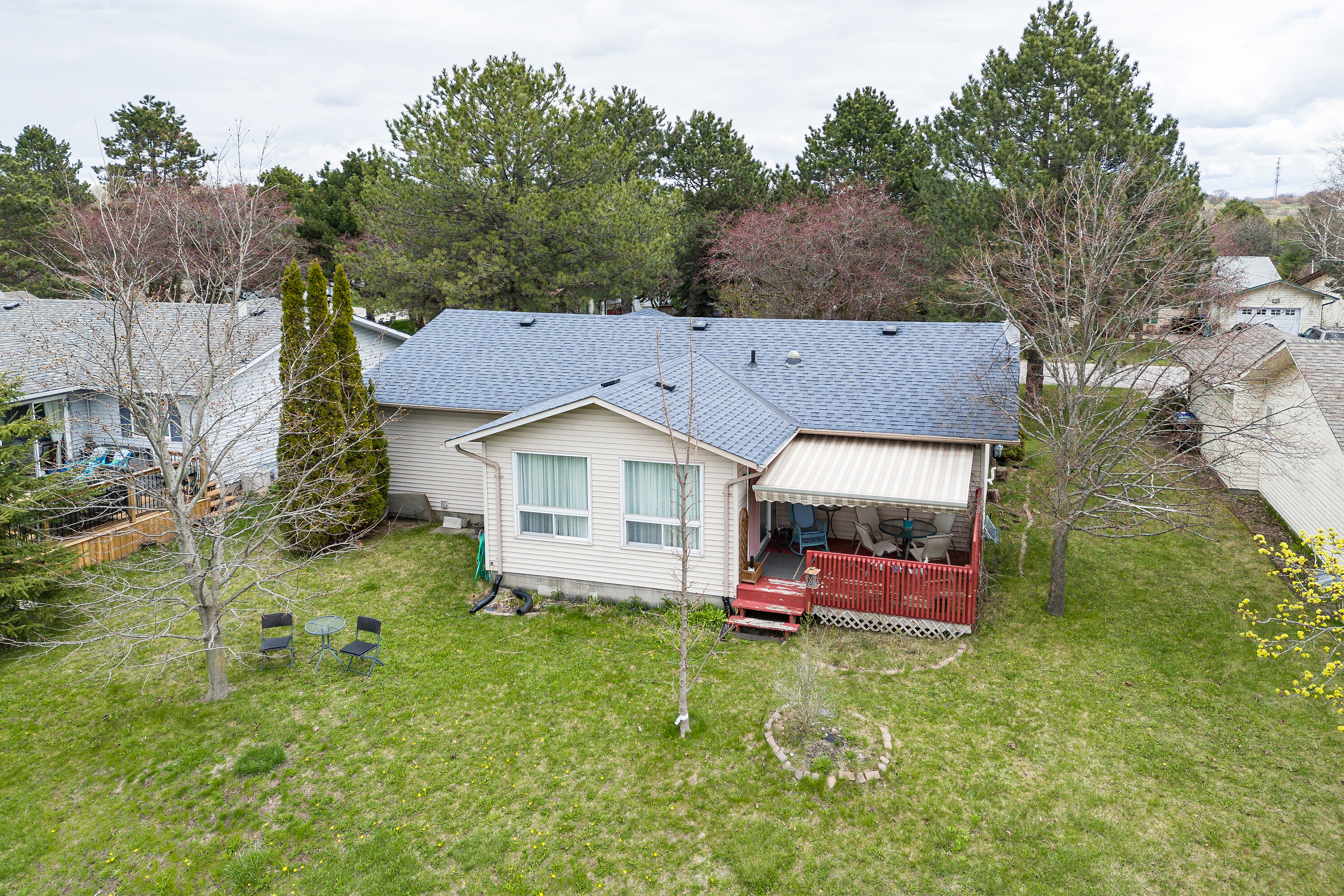  Detached Bungalow - 物件實景