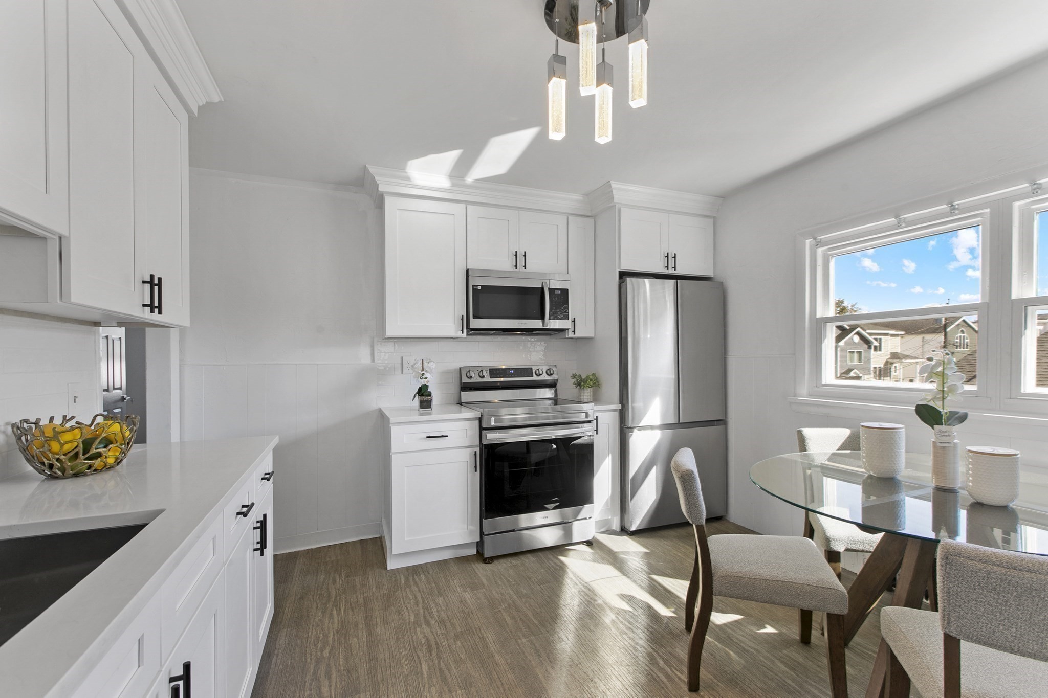 Revere, Massachusetts, 02151, United States, 5 Bedrooms Bedrooms, ,2 BathroomsBathrooms,Residential,For Sale,1974835