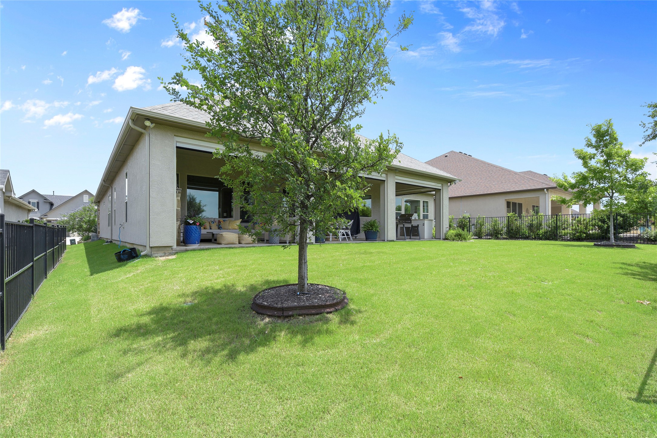 Denton, Texas, 76207, United States, 2 Bedrooms Bedrooms, ,3 BathroomsBathrooms,Residential,For Sale,1837650
