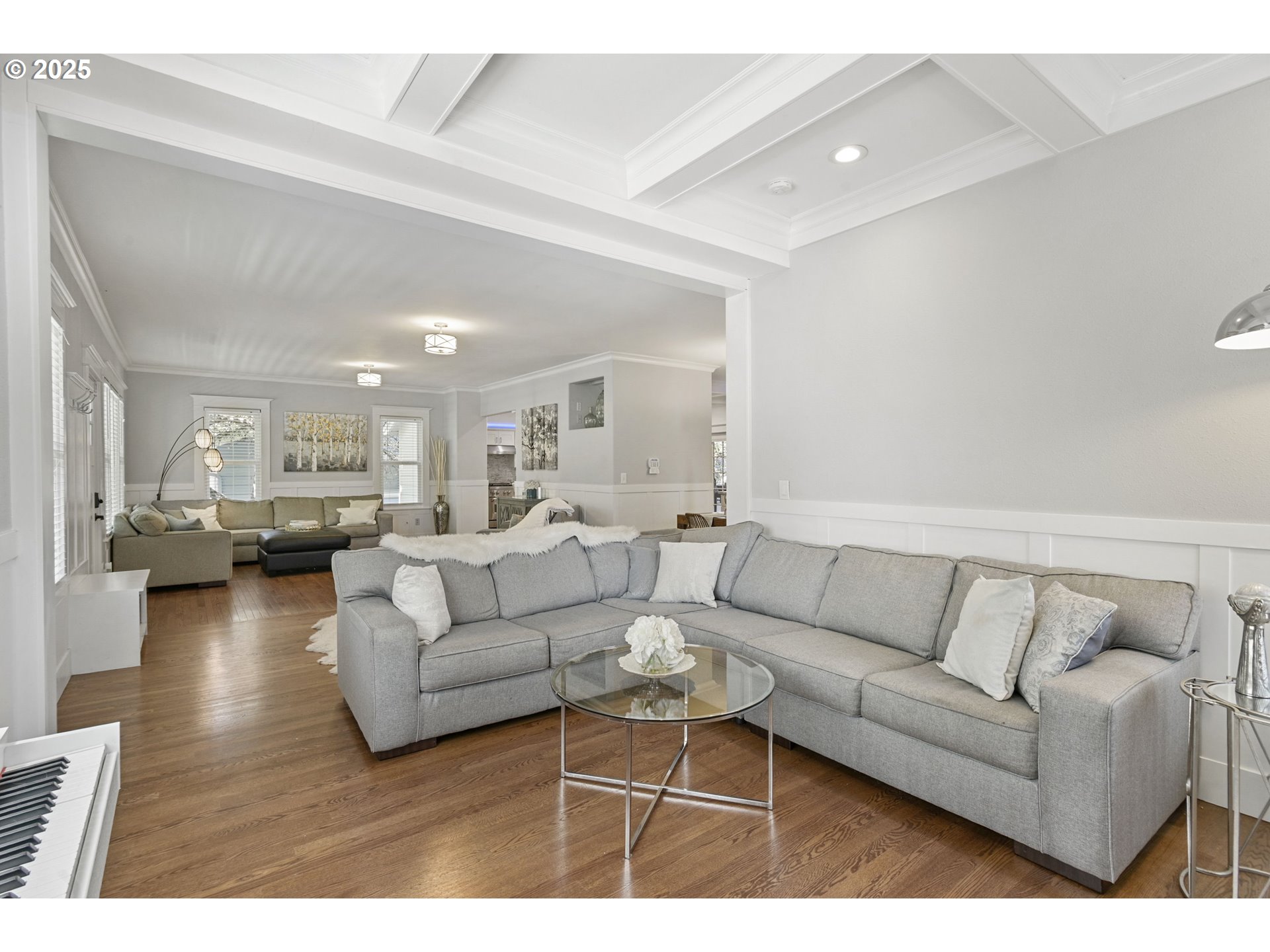 Vancouver, Washington, 98686, United States, 6 Bedrooms Bedrooms, ,3 BathroomsBathrooms,Residential,For Sale,1989368