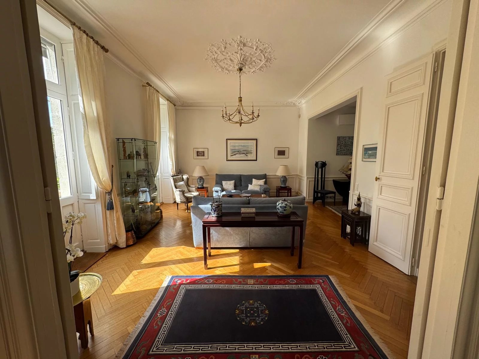 Nantes, Pays de la Loire, 44000, FR, 7 Bedrooms Bedrooms, ,7 BathroomsBathrooms,Residential,For Sale,2002267