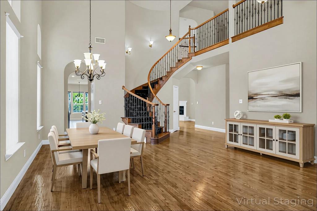 Grand Prairie, Texas, 75054, United States, 4 Bedrooms Bedrooms, ,4 BathroomsBathrooms,Residential,For Sale,1977101