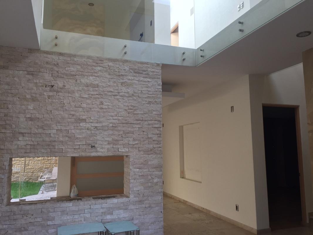 Metepec, Estado de México, 52172, Mexico, 4 Bedrooms Bedrooms, ,4 BathroomsBathrooms,Residential,For Sale,1770872