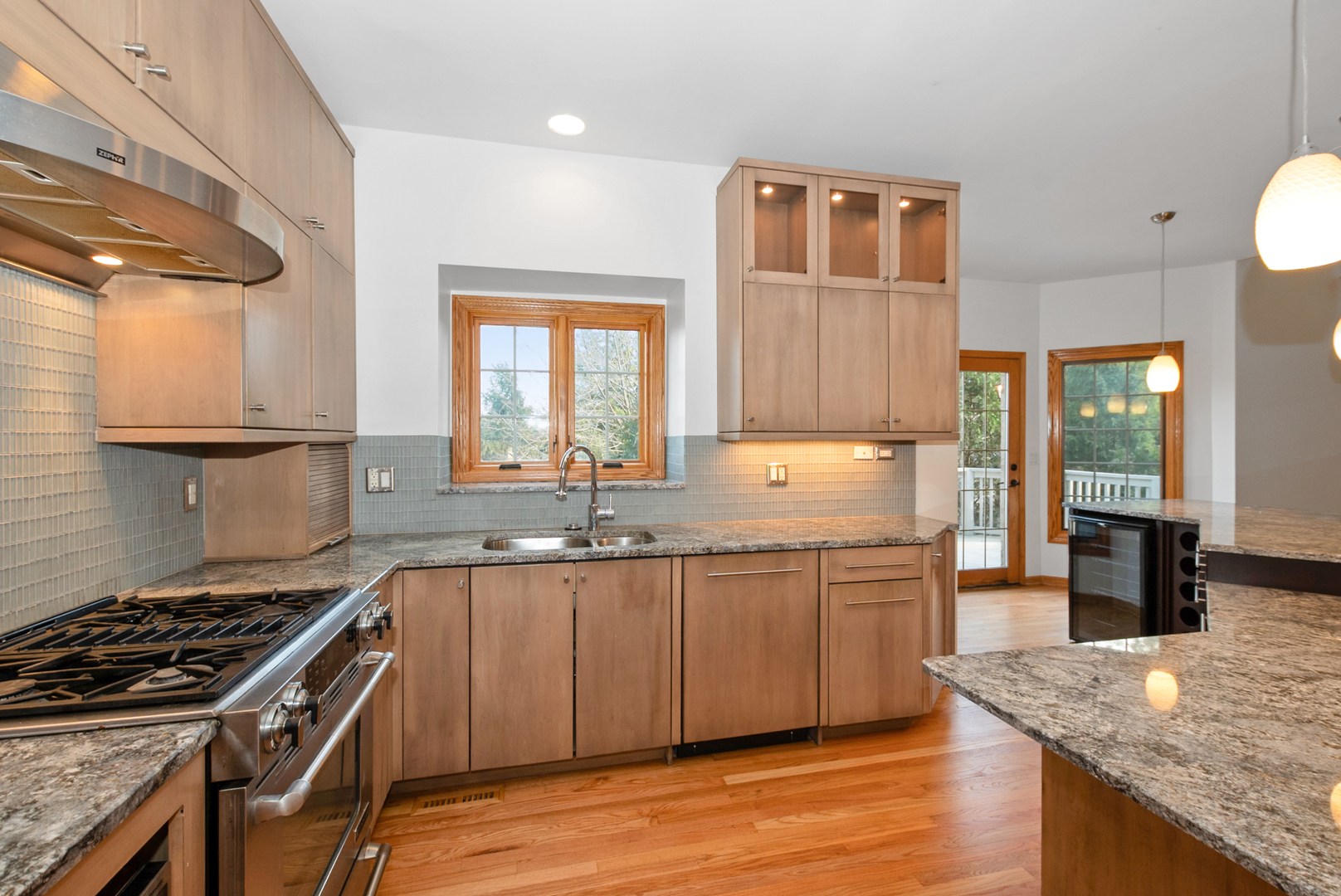 Palos Hills, Illinois, 60465, United States, 5 Bedrooms Bedrooms, ,5 BathroomsBathrooms,Residential,For Sale,1943646
