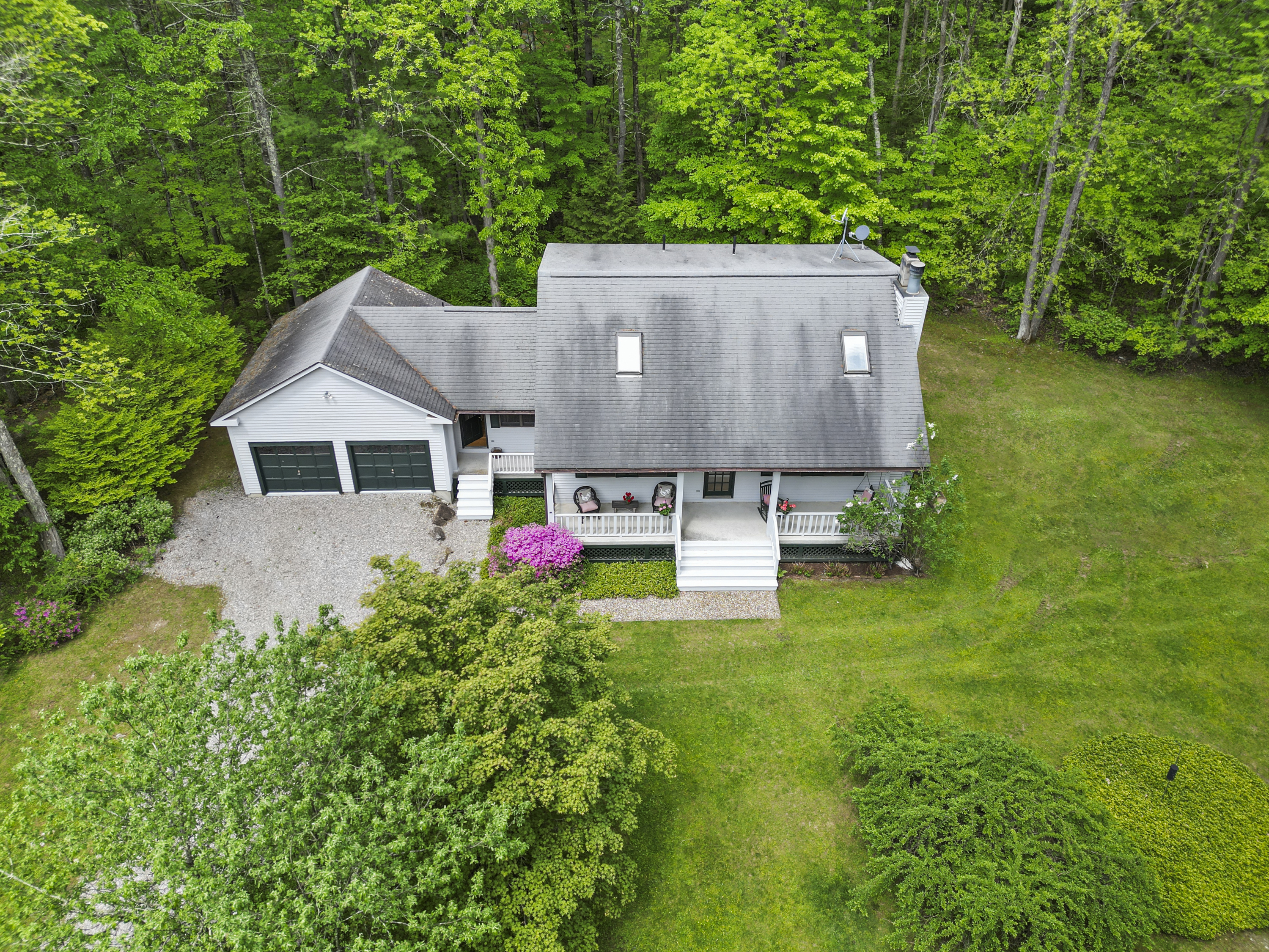  MODERN COMFORT MEETS TIMELESS NEW ENGLAND FARMHOUSE CHARM - 物件實景