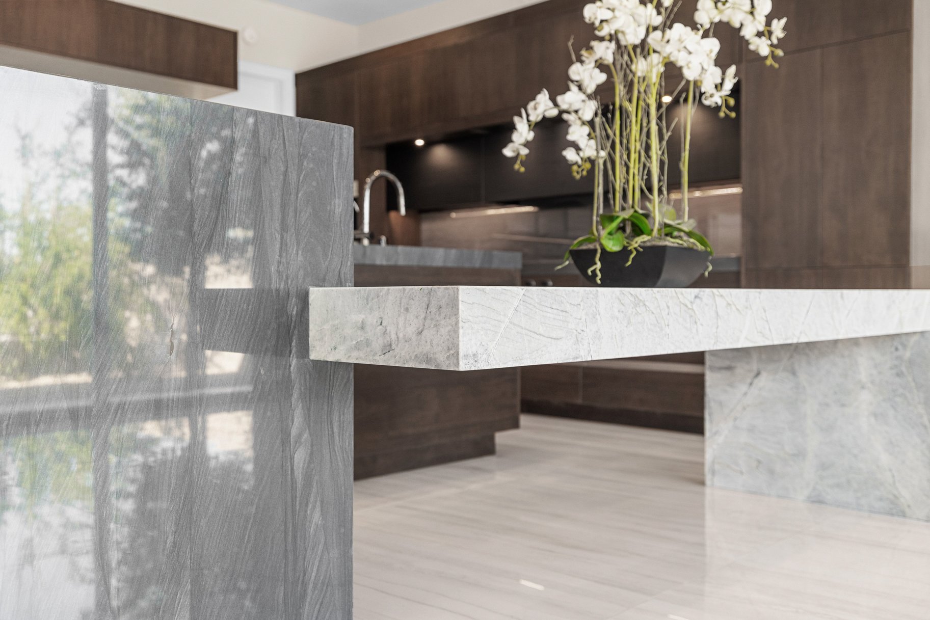  Thoughtfully Reimagined with Exceptional Design and Custom Craftsmanship - 物件實景