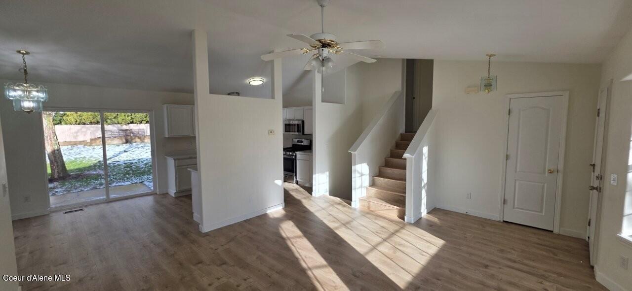 Hayden, Idaho, 83835, United States, 4 Bedrooms Bedrooms, ,3 BathroomsBathrooms,Residential,For Sale,2009648