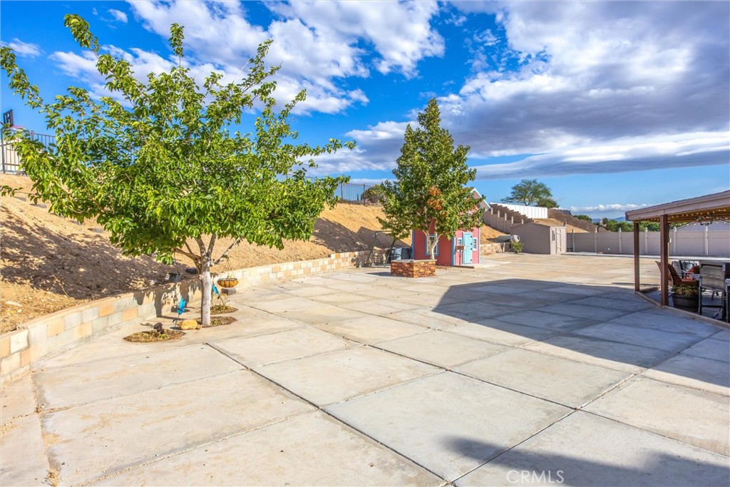 Apple Valley, California, 92307, United States, 5 Bedrooms Bedrooms, ,3 BathroomsBathrooms,Residential,For Sale,2049361