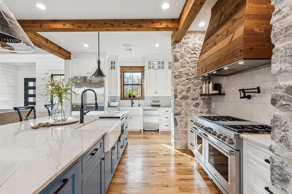 Celina, Texas, 75009, United States, 3 Bedrooms Bedrooms, ,4 BathroomsBathrooms,Residential,For Sale,1999614