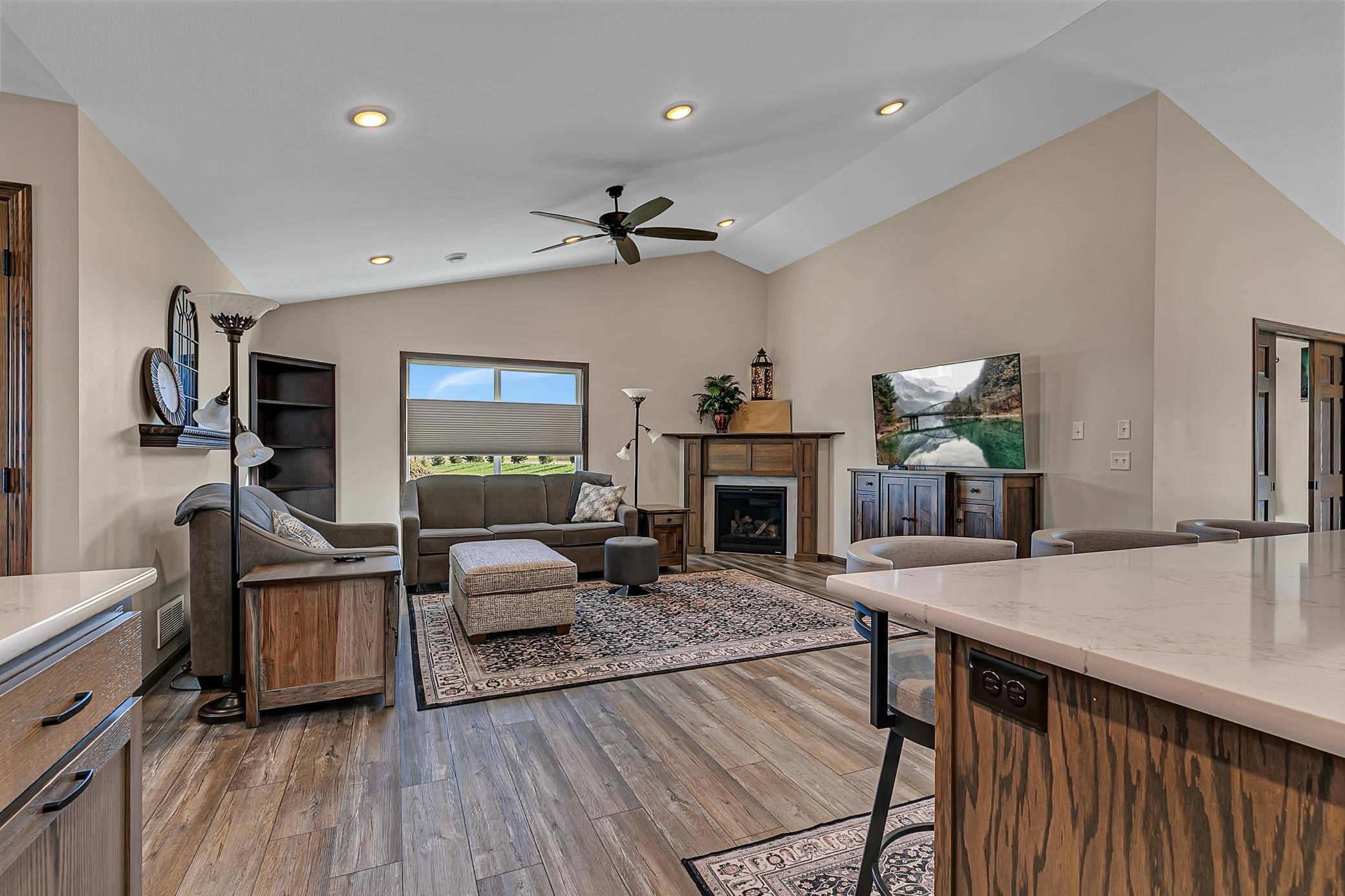 Saint Joseph, Minnesota, 56374, United States, 3 Bedrooms Bedrooms, ,2 BathroomsBathrooms,Residential,For Sale,1988630