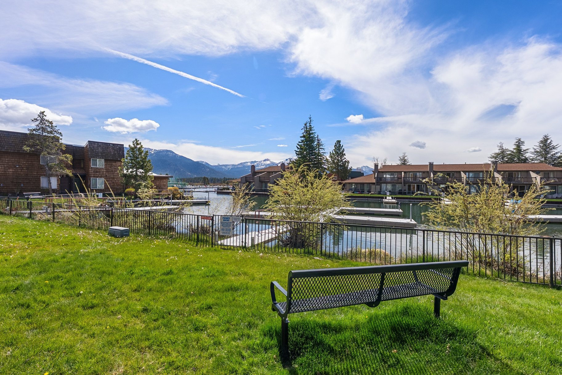  Lakeview Tahoe Keys Turnkey Townhome - 物件實景