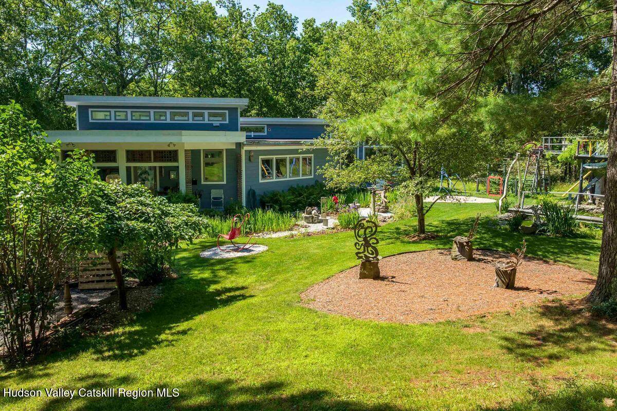 Bearsville, New York, 12409, United States, 3 Bedrooms Bedrooms, ,3 BathroomsBathrooms,Residential,For Sale,1901832