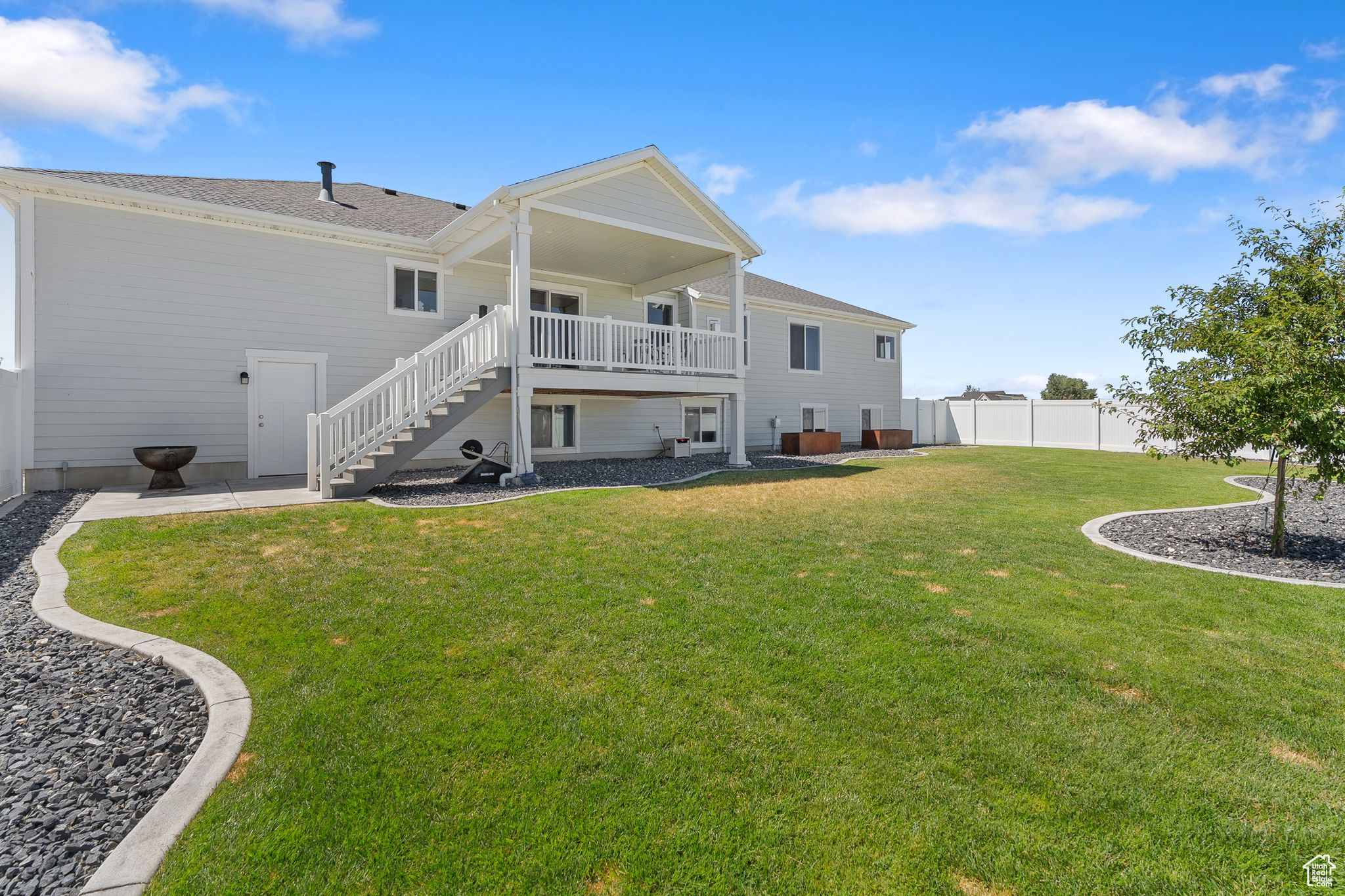 Tremonton, Utah, 84337, United States, 3 Bedrooms Bedrooms, ,2 BathroomsBathrooms,Residential,For Sale,1898786