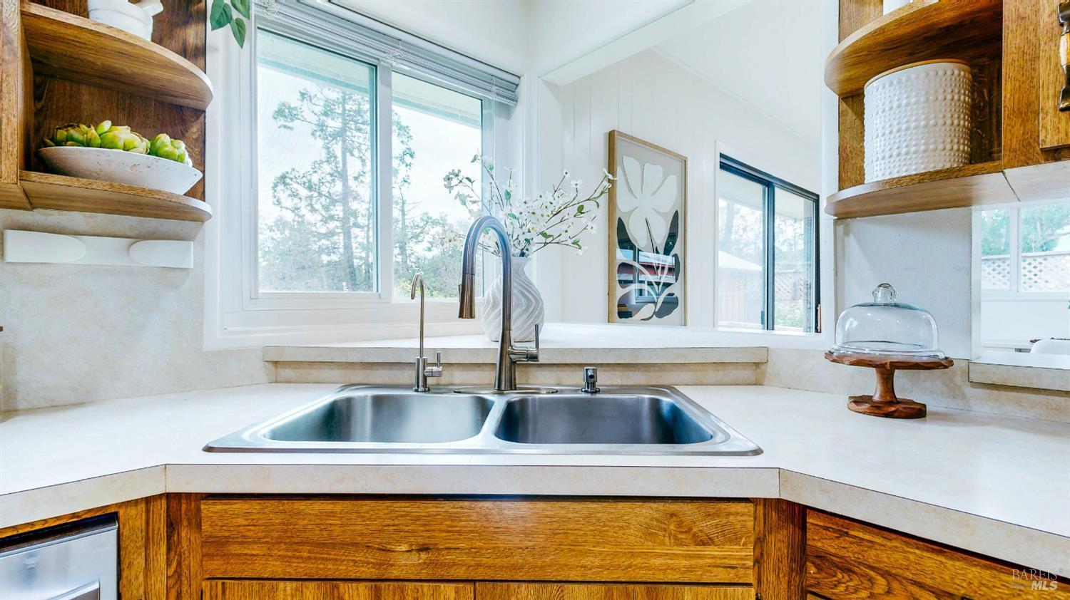 Petaluma, California, 94952, United States, 3 Bedrooms Bedrooms, ,2 BathroomsBathrooms,Residential,For Sale,2008793