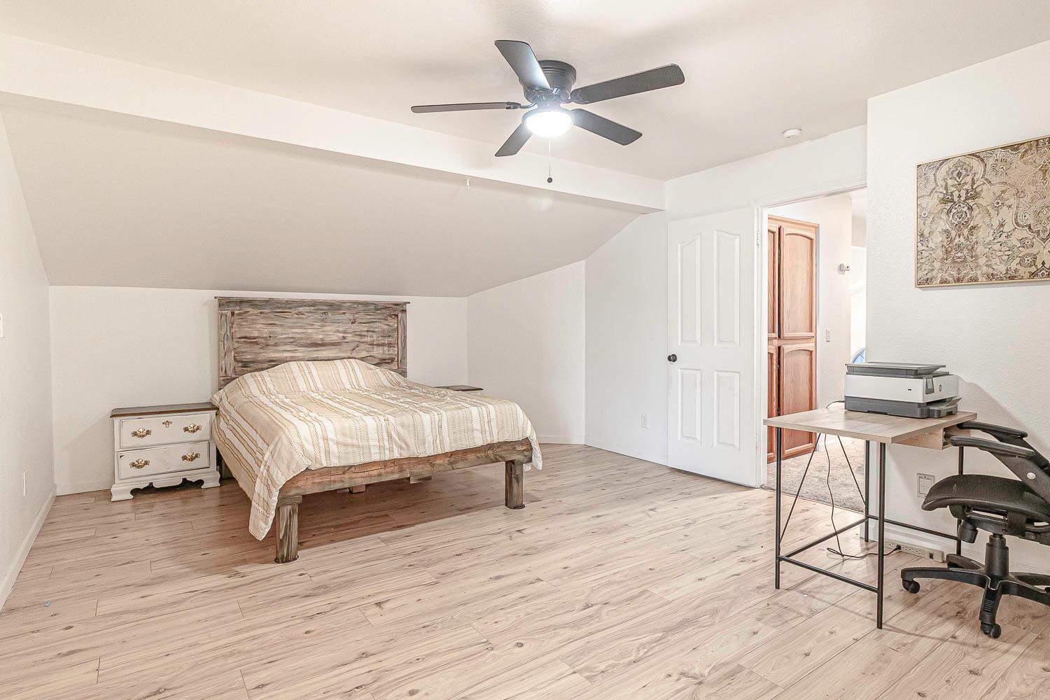 Oakdale, California, 95361, United States, 3 Bedrooms Bedrooms, ,3 BathroomsBathrooms,Residential,For Sale,1998685