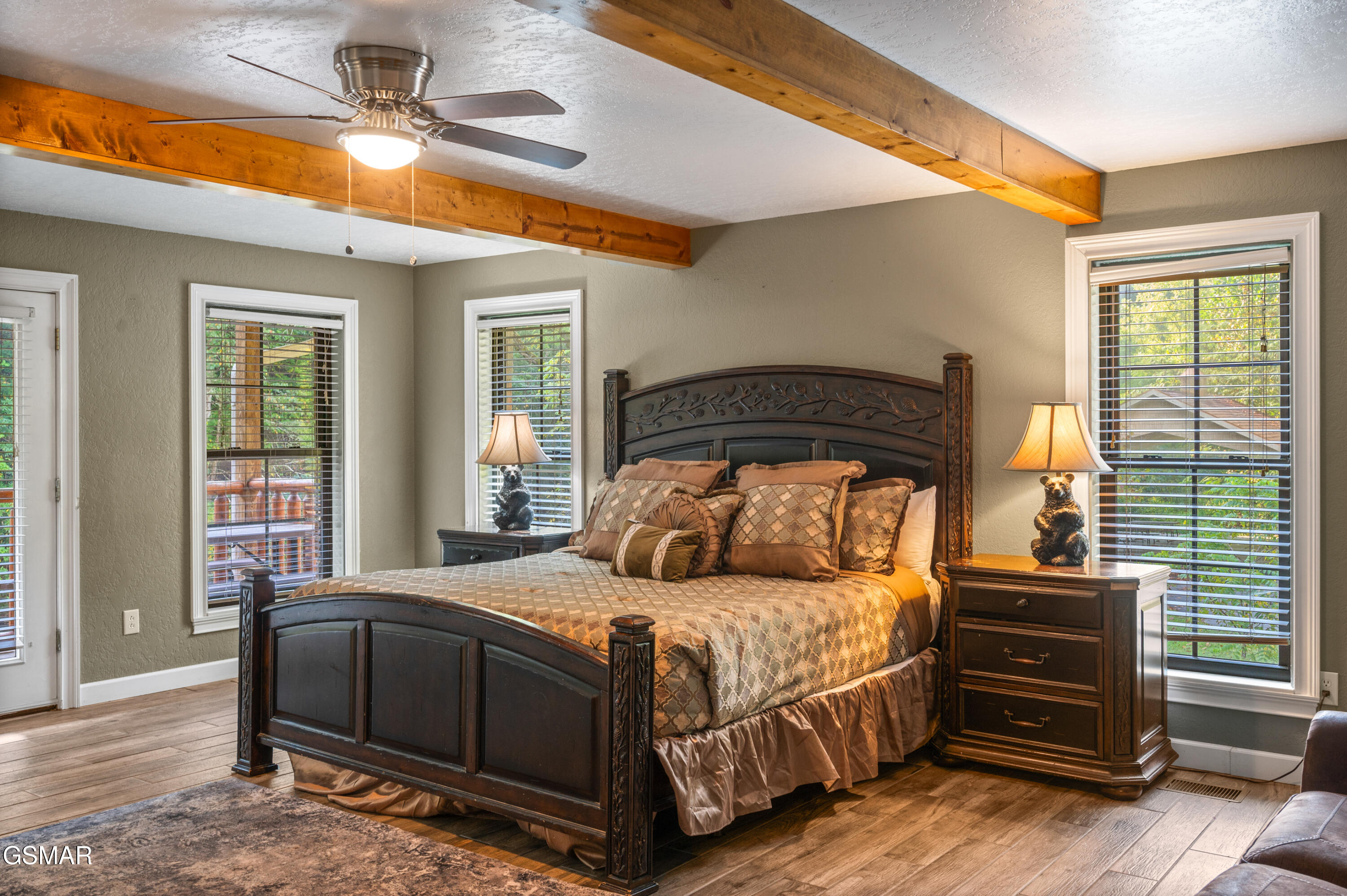 Sevierville, Tennessee, 37876, United States, 3 Bedrooms Bedrooms, ,5 BathroomsBathrooms,Residential,For Sale,1978747