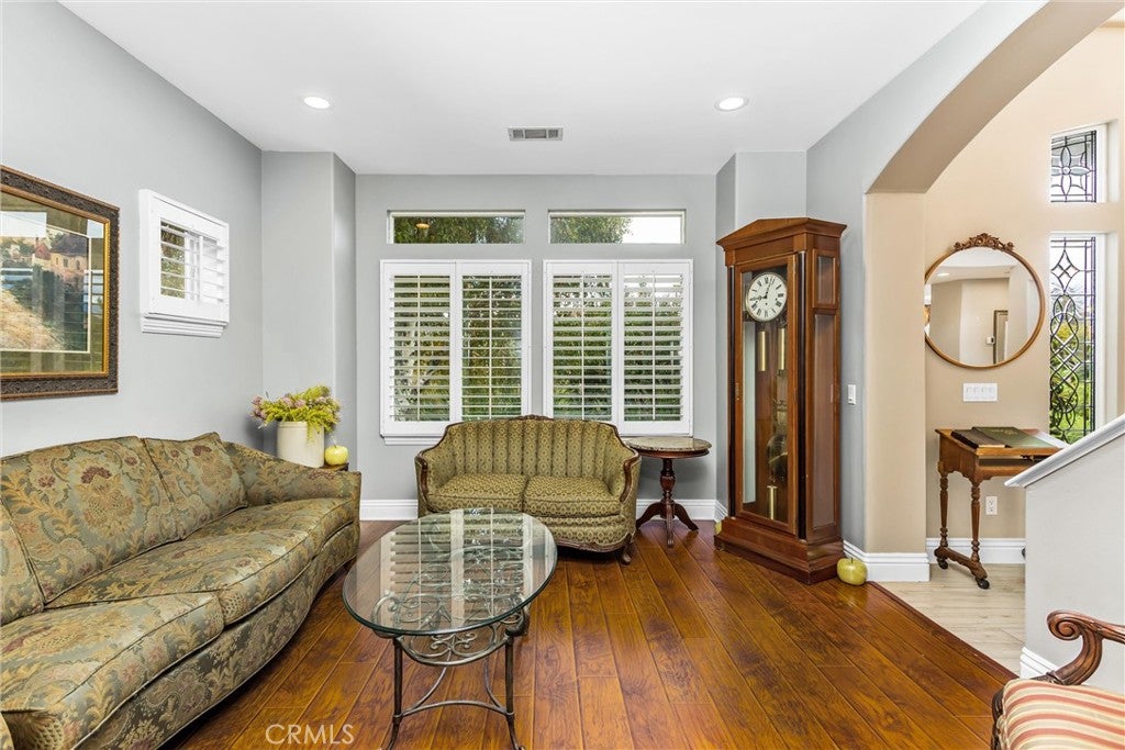 Redlands, California, 92373, United States, 5 Bedrooms Bedrooms, ,4 BathroomsBathrooms,Residential,For Sale,1992456