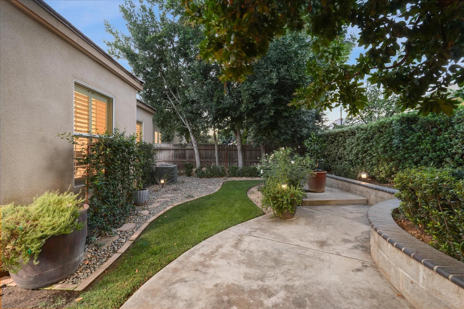 Clovis, California, 93619, United States, 3 Bedrooms Bedrooms, ,2 BathroomsBathrooms,Residential,For Sale,1942854