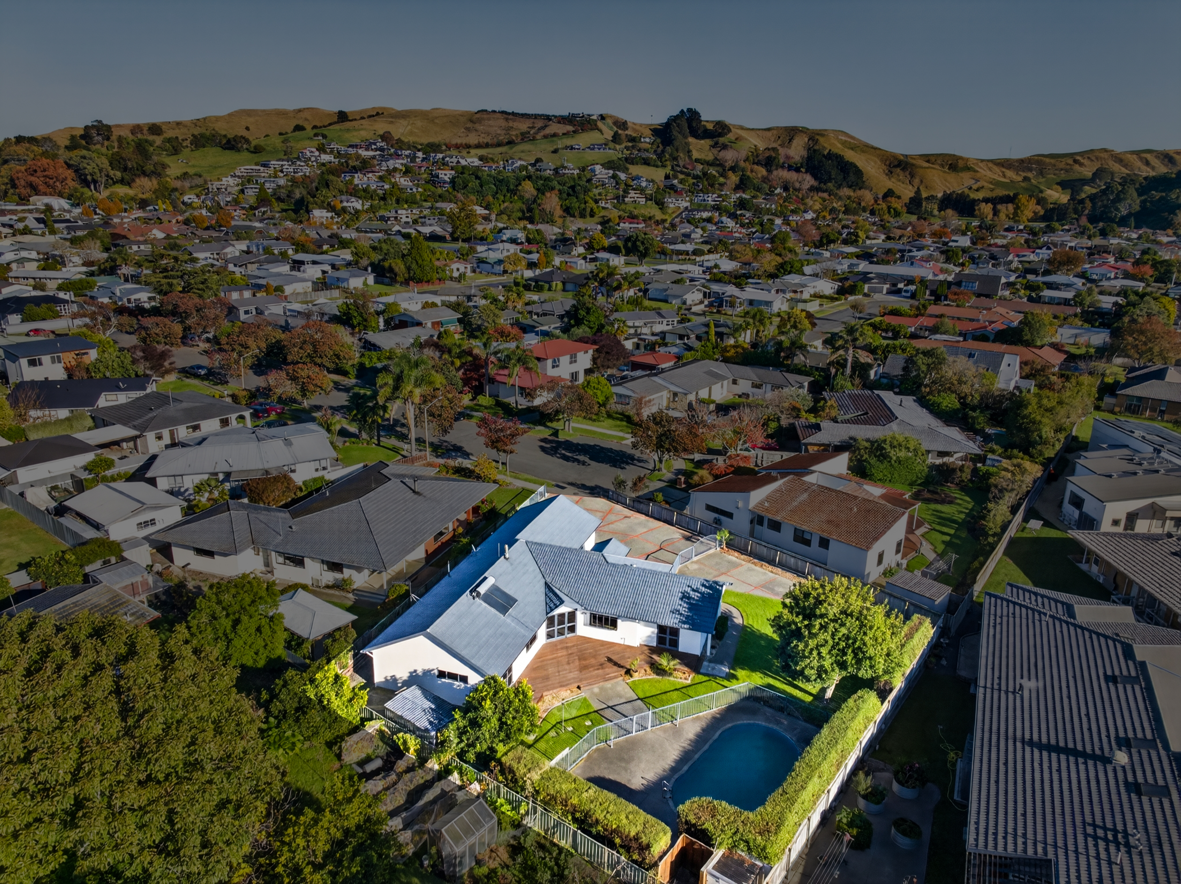  Expansive Family Home in Quiet Cul-de-sac - 物件實景