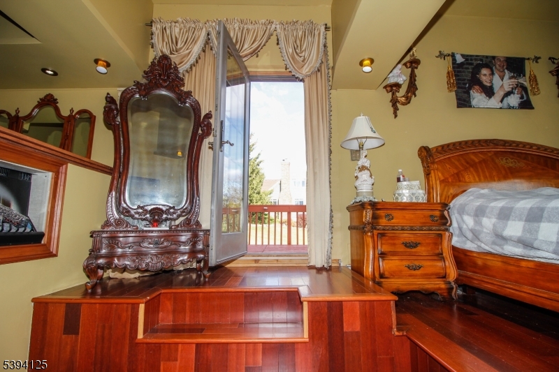 Vernon Twp., New Jersey, 07461-4534, United States, 5 Bedrooms Bedrooms, ,3 BathroomsBathrooms,Residential,For Sale,1977307