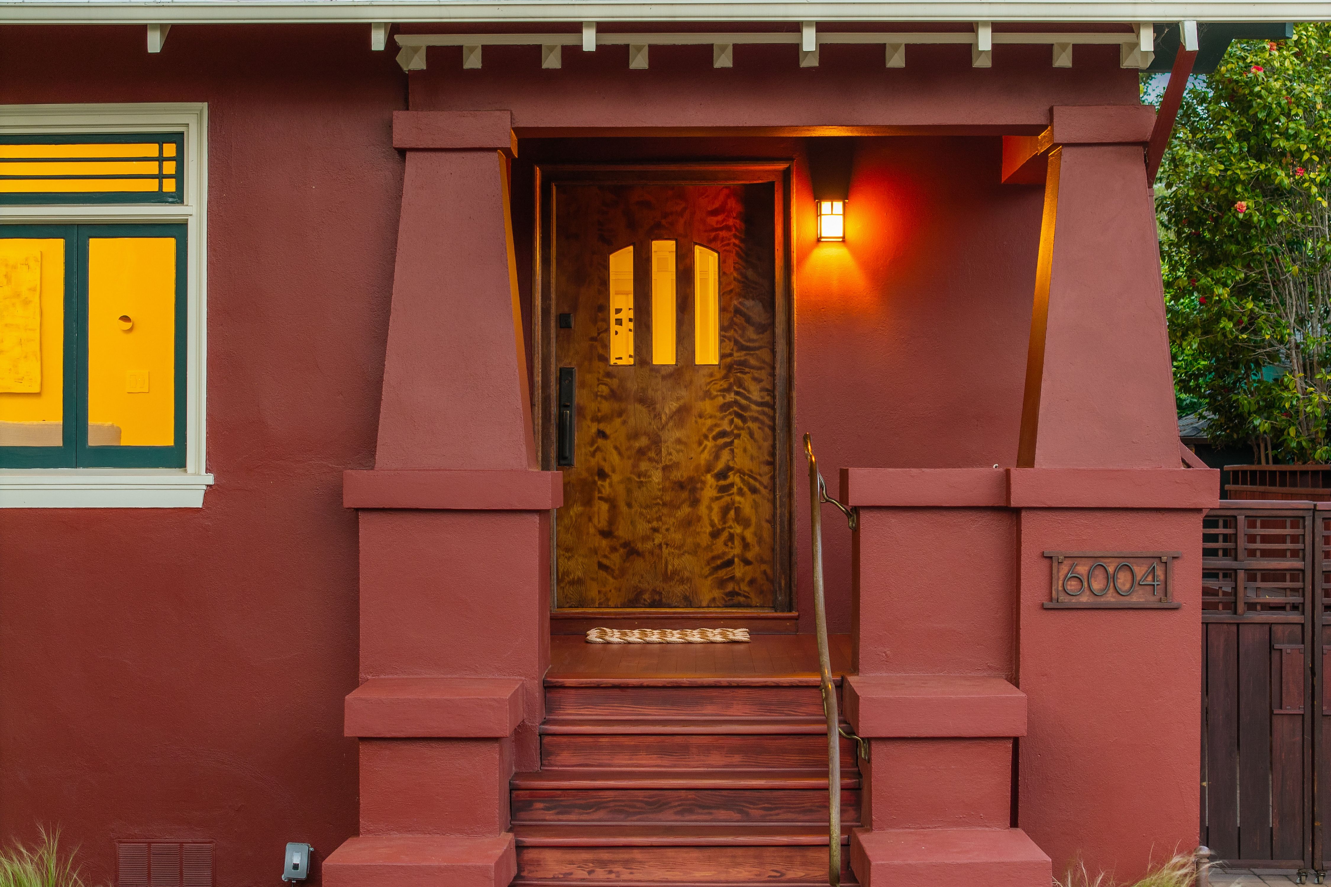  A True Rockridge Classic — Rich in Detail, Ready for Its Next Chapter - 物件實景