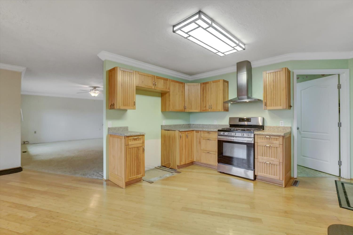 Grass Valley, California, 95949, United States, 2 Bedrooms Bedrooms, ,1 BathroomBathrooms,Residential,For Sale,1993836