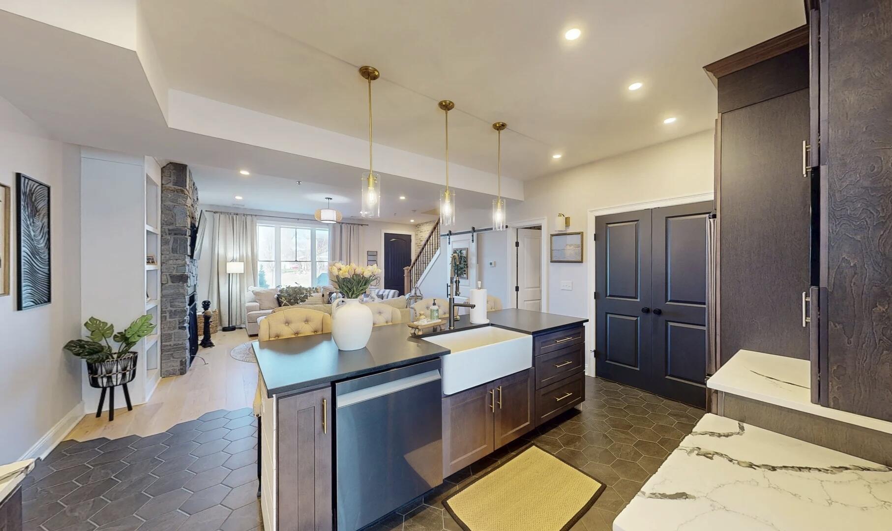 Plattsburgh, New York, 12901, United States, 2 Bedrooms Bedrooms, ,4 BathroomsBathrooms,Residential,For Sale,2048492
