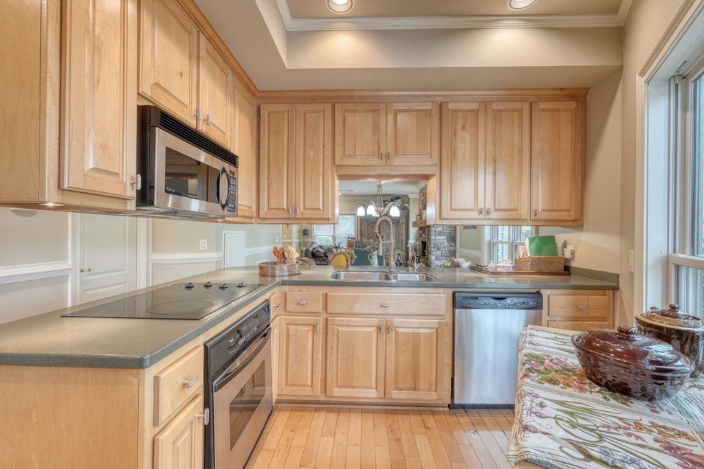 Young Harris, Georgia, 30582, United States, 3 Bedrooms Bedrooms, ,4 BathroomsBathrooms,Residential,For Sale,1975492