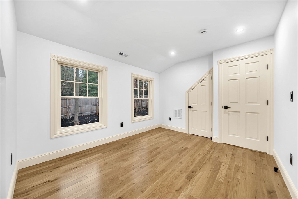 Wellesley, Massachusetts, 02481, United States, 5 Bedrooms Bedrooms, ,5 BathroomsBathrooms,Residential,For Sale,2001745