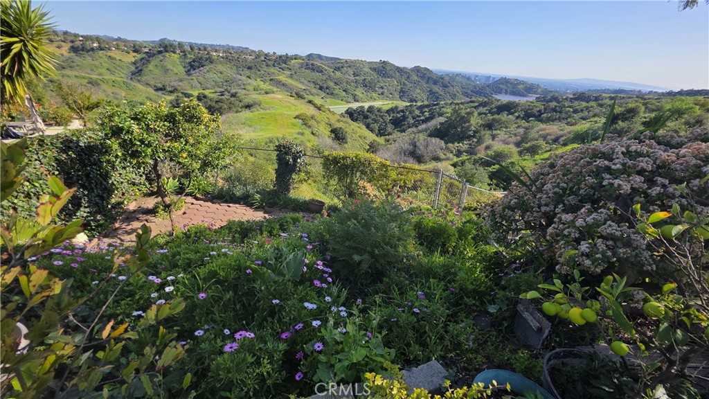 Los Angeles, California, 90077, United States, 3 Bedrooms Bedrooms, ,2 BathroomsBathrooms,Residential,For Sale,2016368