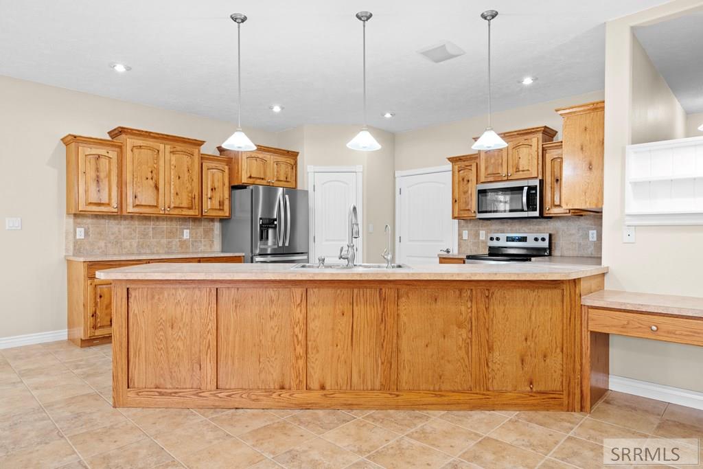 IDAHO FALLS, Idaho, 83402, United States, 5 Bedrooms Bedrooms, ,3 BathroomsBathrooms,Residential,For Sale,1987335