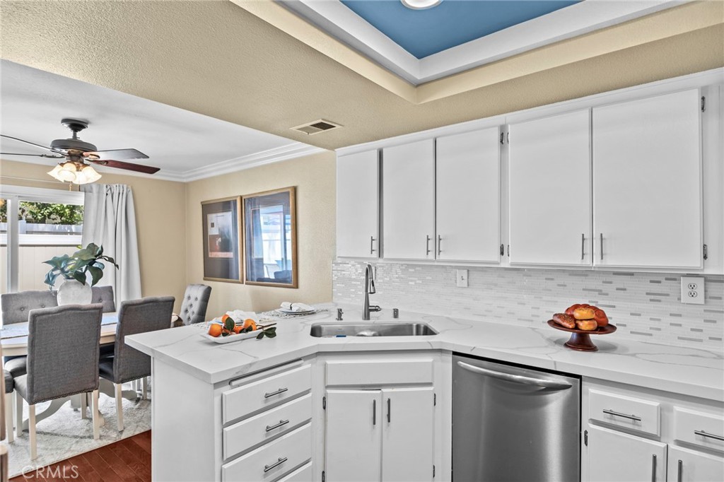 26295 Lily Glen #22, Lake Forest, California, 92630, United States, 3 Bedrooms Bedrooms, ,3 BathroomsBathrooms,Residential,For Sale,26295 Lily Glen #22,1570994