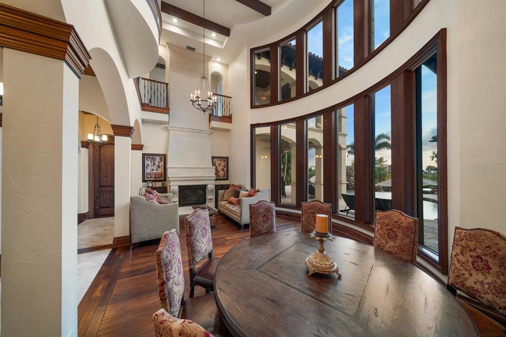 Largo, Florida, 33774, United States, 5 Bedrooms Bedrooms, ,7 BathroomsBathrooms,Residential,For Sale,1876225