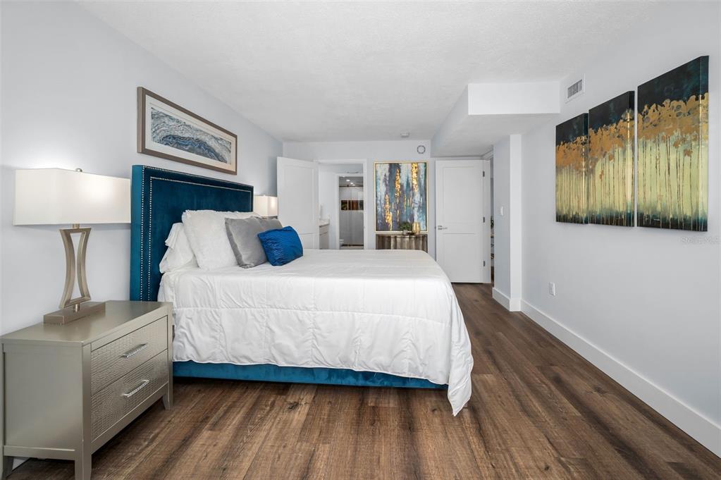 Clearwater Beach, Florida, 33767, United States, 2 Bedrooms Bedrooms, ,2 BathroomsBathrooms,Residential,For Sale,1786658