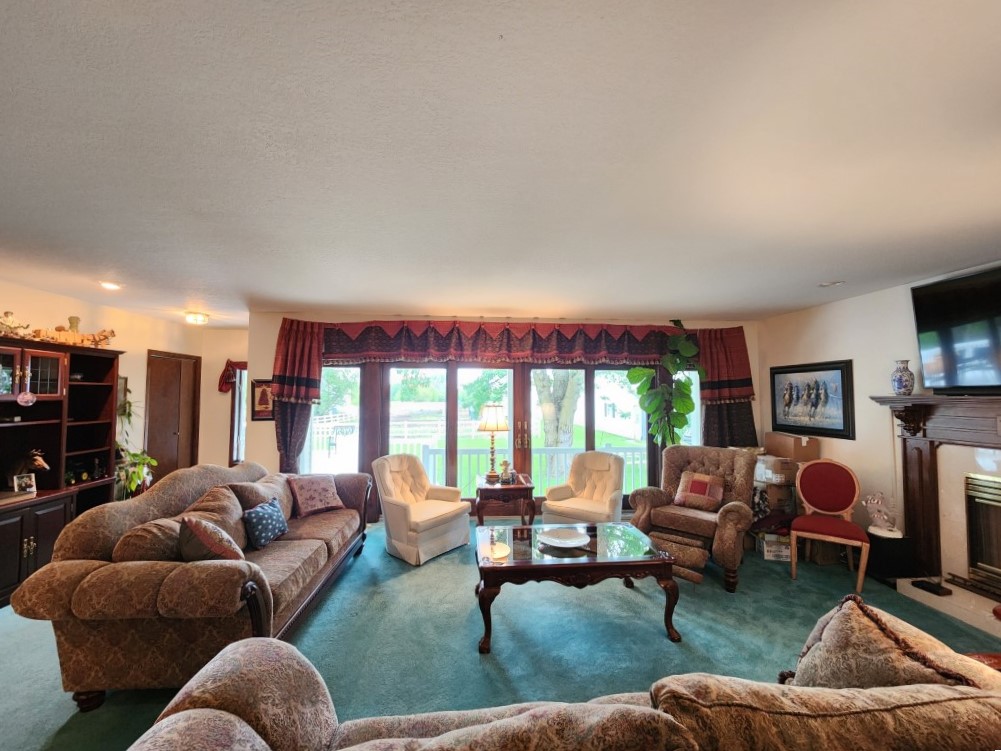 Mason City, Iowa, 50401, United States, 4 Bedrooms Bedrooms, ,1 BathroomBathrooms,Residential,For Sale,1982644