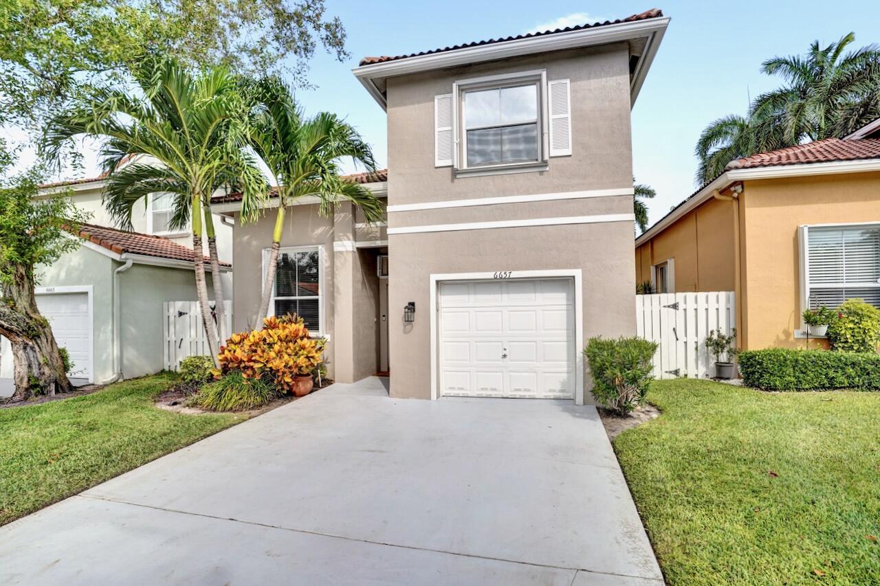 Lake Worth, Florida, 33463, United States, 3 Bedrooms Bedrooms, ,3 BathroomsBathrooms,Residential,For Sale,1940163