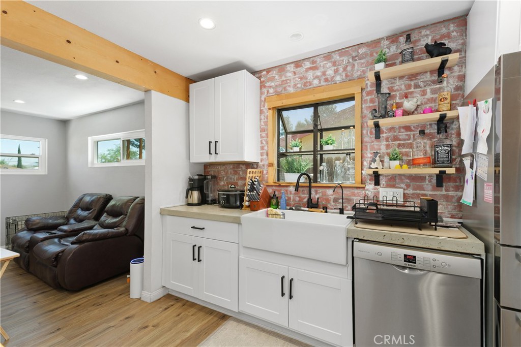 Beaumont, California, 92223, United States, 3 Bedrooms Bedrooms, ,2 BathroomsBathrooms,Residential,For Sale,1951379