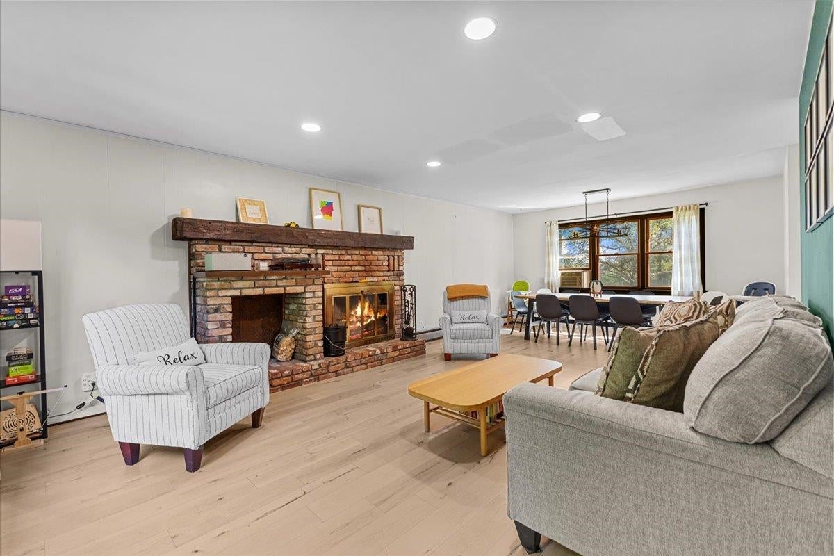 Morristown, Vermont, 05661, United States, 3 Bedrooms Bedrooms, ,1 BathroomBathrooms,Residential,For Sale,1917533