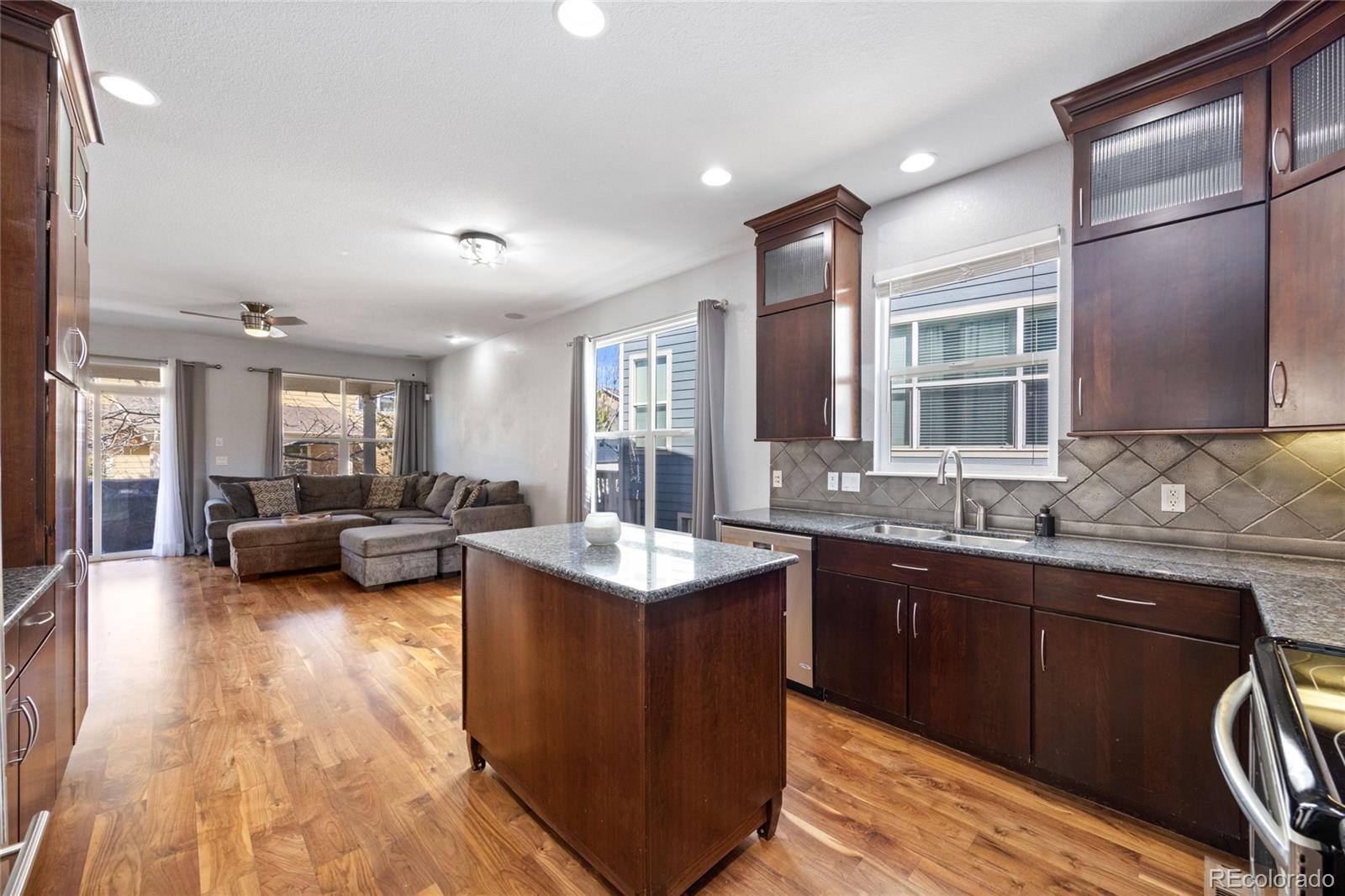 Castle Rock, Colorado, 80109, United States, 5 Bedrooms Bedrooms, ,4 BathroomsBathrooms,Residential,For Sale,1721682