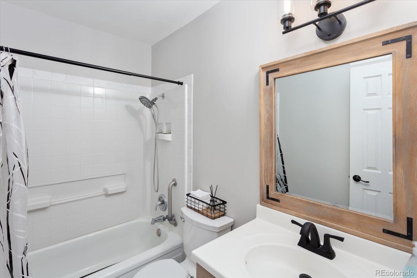 Salida, Colorado, 81201, United States, 3 Bedrooms Bedrooms, ,2 BathroomsBathrooms,Residential,For Sale,1982690