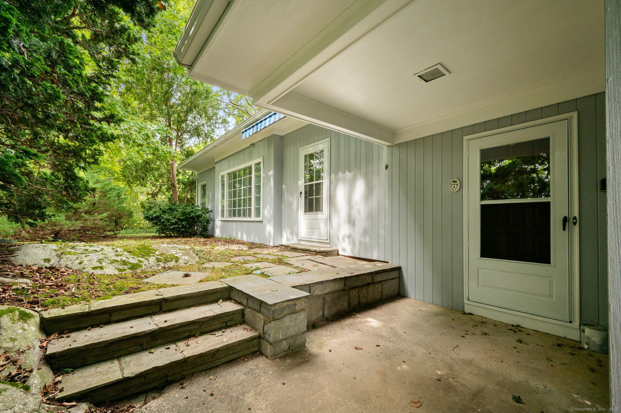 New London, Connecticut, 06320, United States, 3 Bedrooms Bedrooms, ,Residential,For Sale,1942755