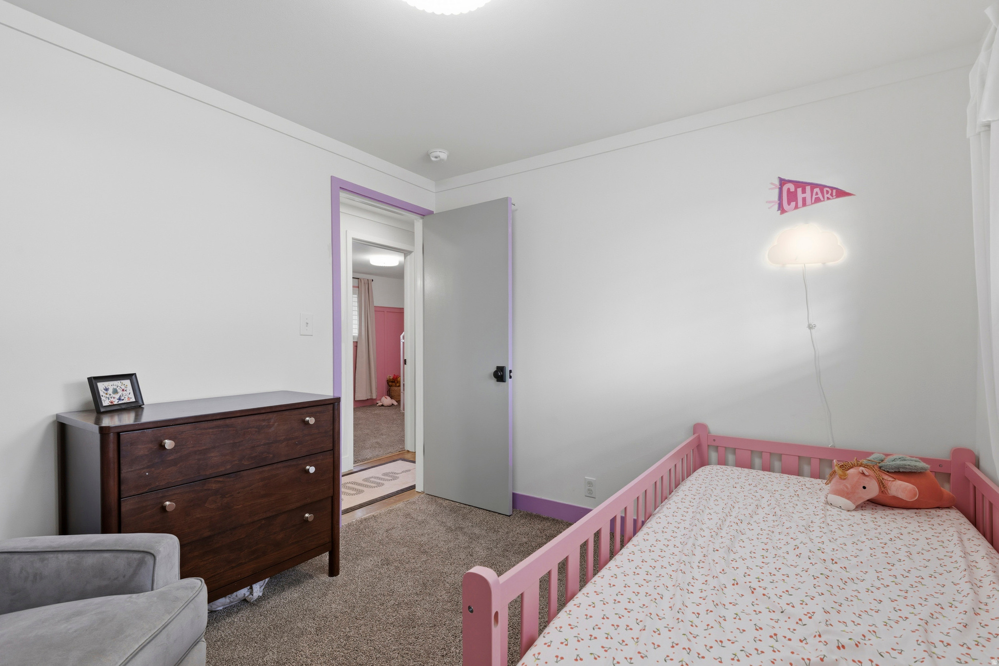 Kaysville, Utah, 84037, United States, 5 Bedrooms Bedrooms, ,1 BathroomBathrooms,Residential,For Sale,2003168