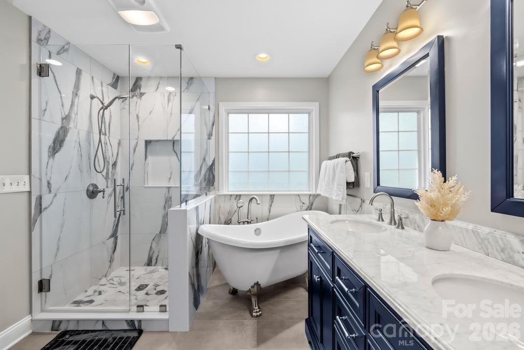Huntersville, North Carolina, 28078, United States, 4 Bedrooms Bedrooms, ,3 BathroomsBathrooms,Residential,For Sale,2035825