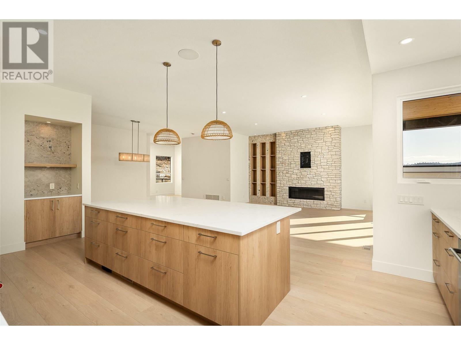 LAKE COUNTRY, British Columbia, V4V 0A4, CA, 3 Bedrooms Bedrooms, ,2 BathroomsBathrooms,Residential,For Sale,1837010