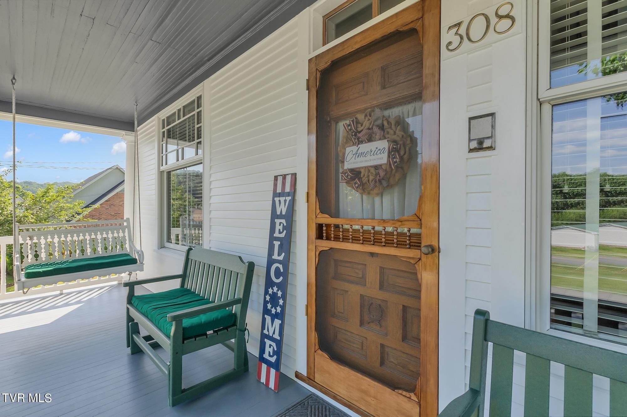 Big Stone Gap, Virginia, 24219, United States, 4 Bedrooms Bedrooms, ,3 BathroomsBathrooms,Residential,For Sale,1984528