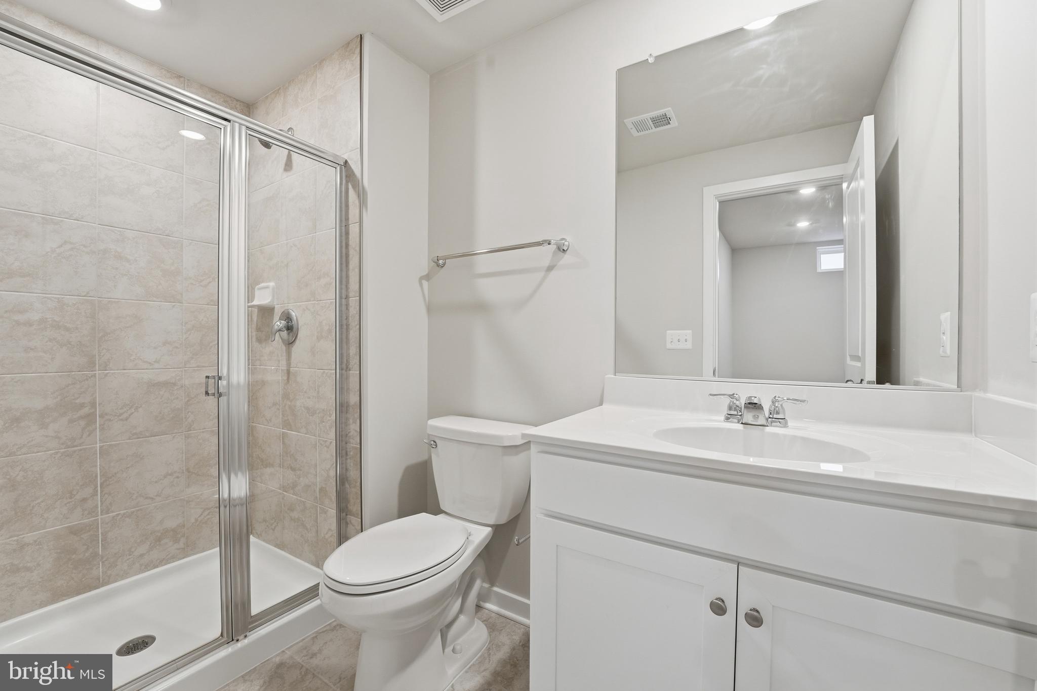 Jeffersonton, Virginia, 22724, United States, 4 Bedrooms Bedrooms, ,3 BathroomsBathrooms,Residential,For Sale,2005610