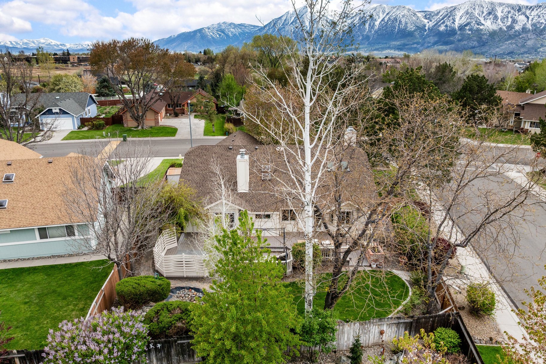  Windhaven Home with Designer Kitchen and Extensive Upgrades - 物件實景