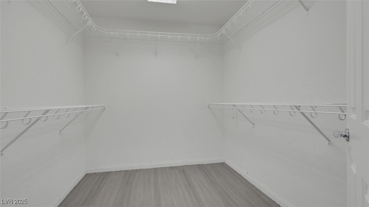 Las Vegas, Nevada, 89139, United States, 5 Bedrooms Bedrooms, ,4 BathroomsBathrooms,Residential,For Sale,1980975