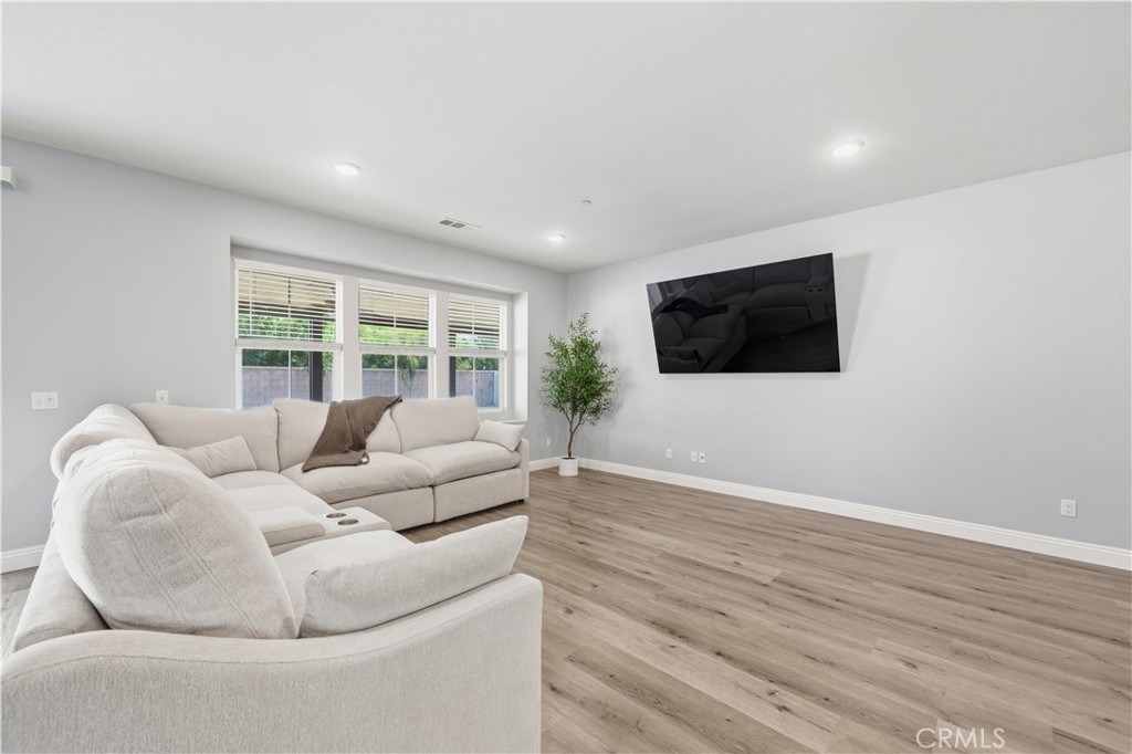 San Jacinto, California, 92582, United States, 3 Bedrooms Bedrooms, ,2 BathroomsBathrooms,Residential,For Sale,1963966