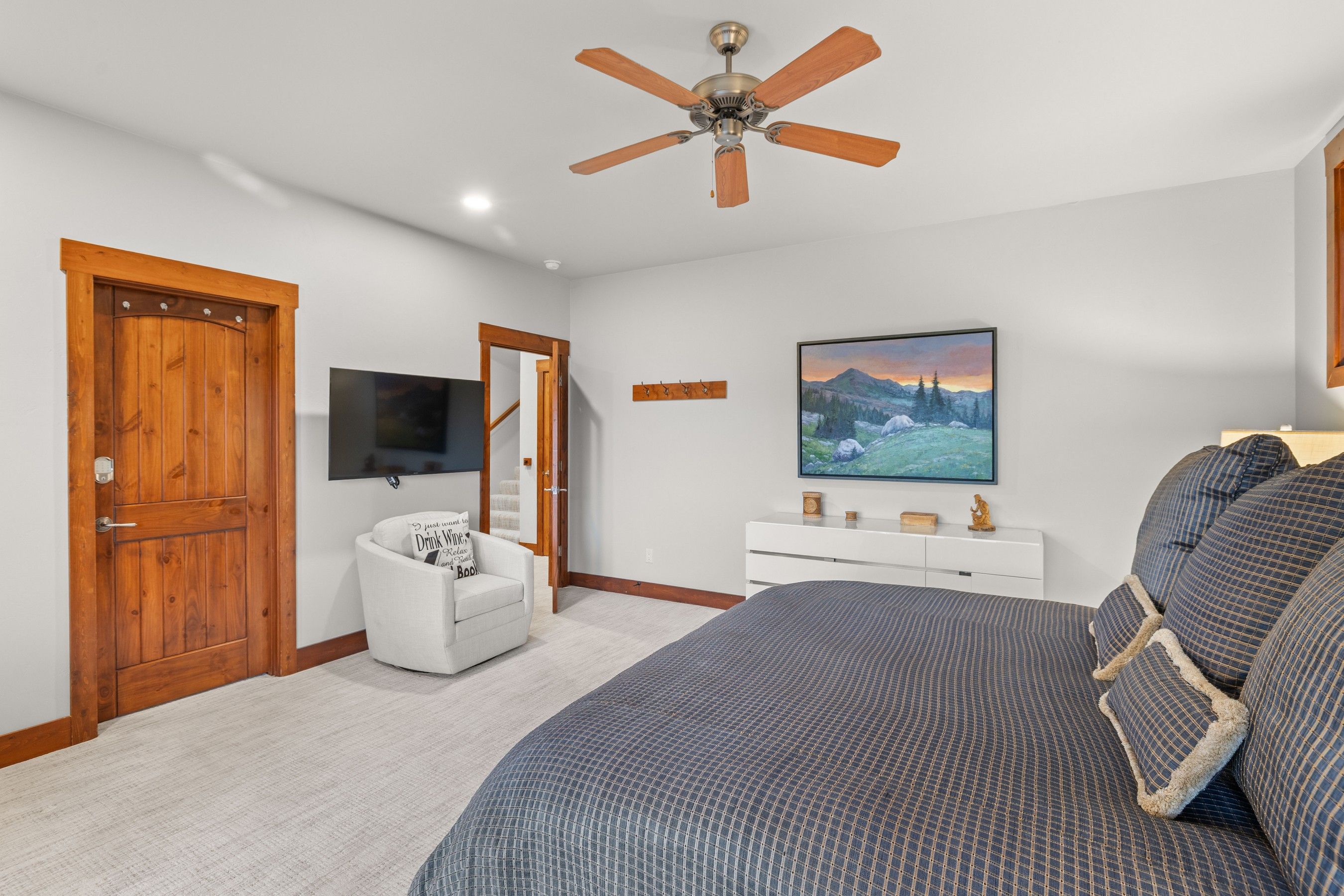  Private Fairway Living in River Valley Ranch - 物件實景